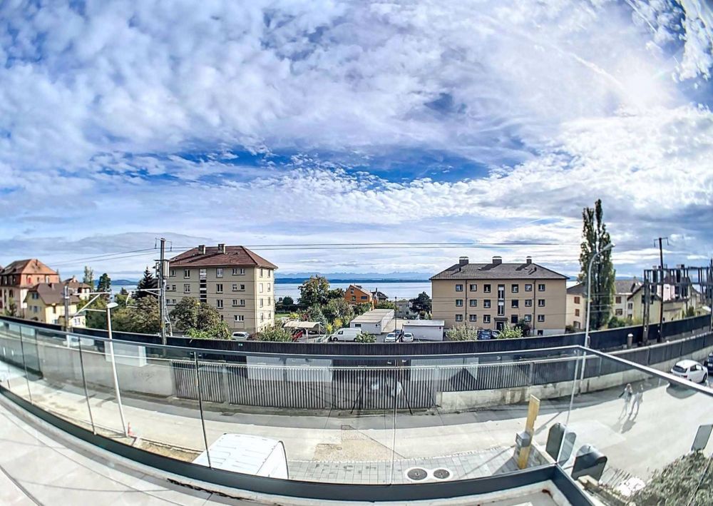 Vue lac depuis la terrasse